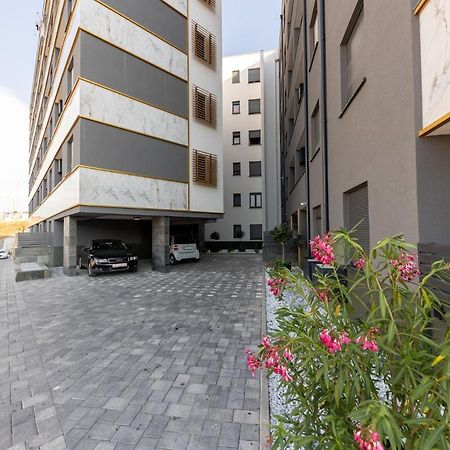 New Studio For 2, Free Private Garage Spot, Wi-Fi, 200 M From Mall Of Split Luaran gambar