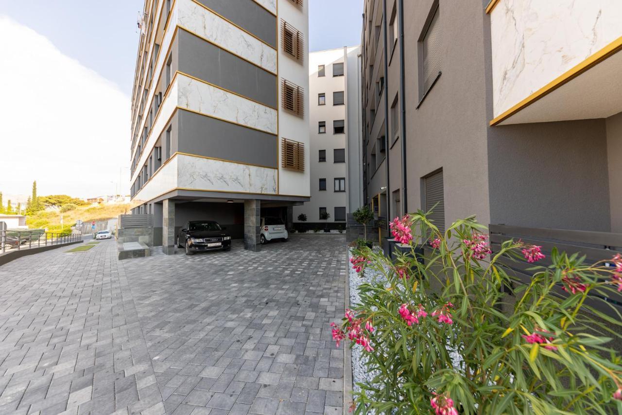 New Studio For 2, Free Private Garage Spot, Wi-Fi, 200 M From Mall Of Split Luaran gambar